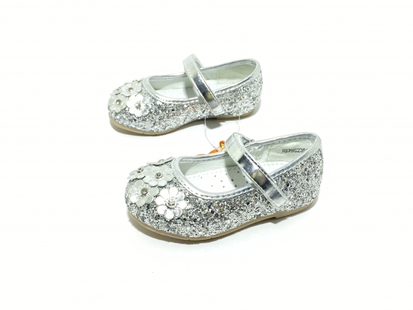 Туфли для девочек серебро цветы